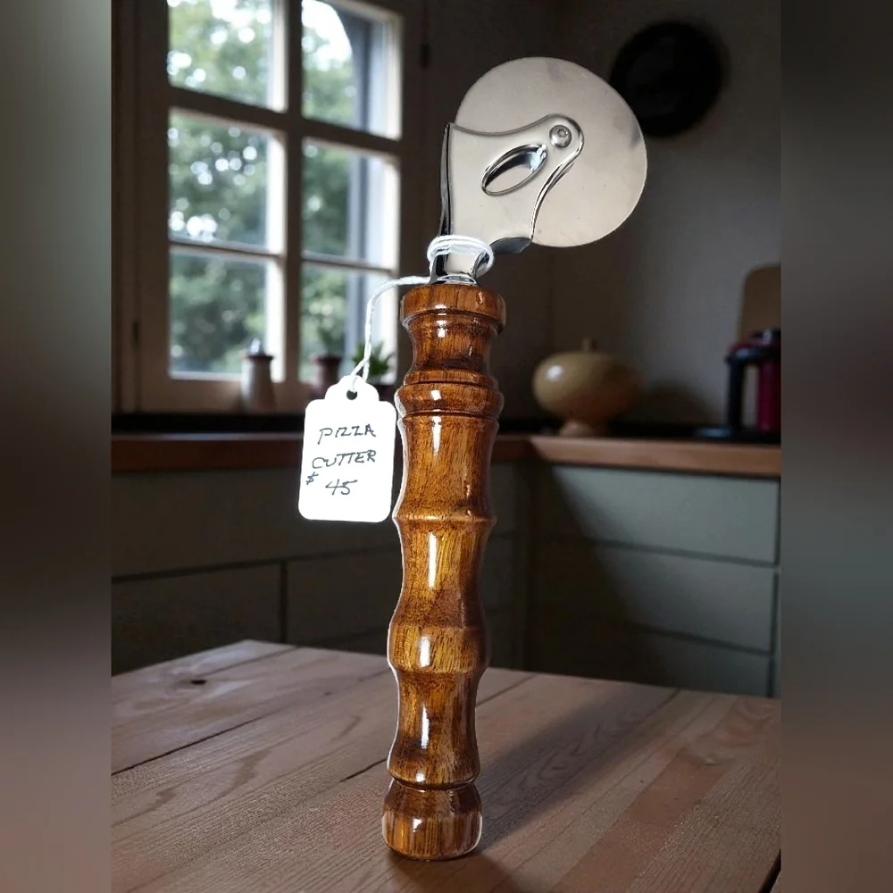 Hand-turned Wooden Handle Stainless Steel Pizza Cutter
